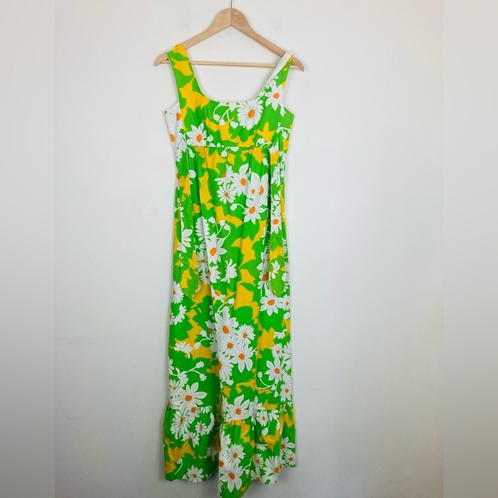 Vintage 70s Malia Hawaiian Maxi Dress In Yellow, White And Green Daisy Print.